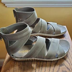 Sorel Out N About Plus Strap Sandals with Zipper